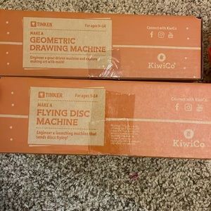 Kiwi co tinker box set of 2: geometric drawing machine & flying disc NEW